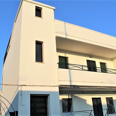 Appartamento Petraroli By Salentolimit Porto Cesareo Exterior photo